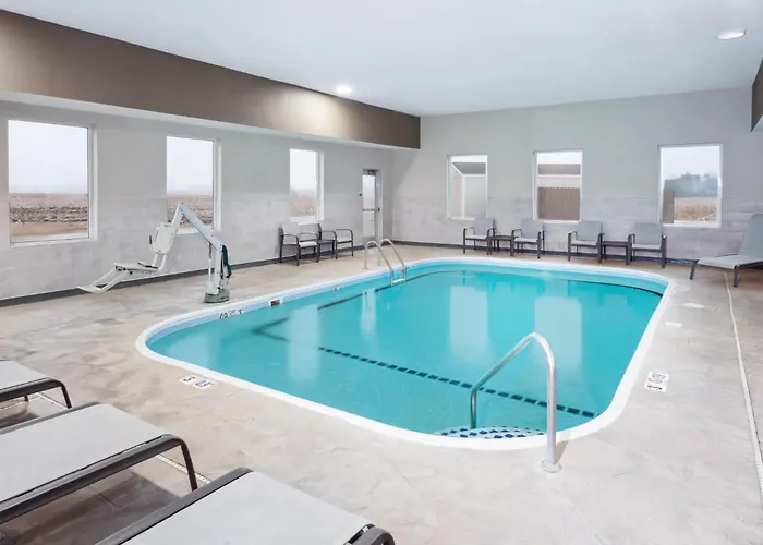 Express Pekin - Peoria Area By Ihg 2*