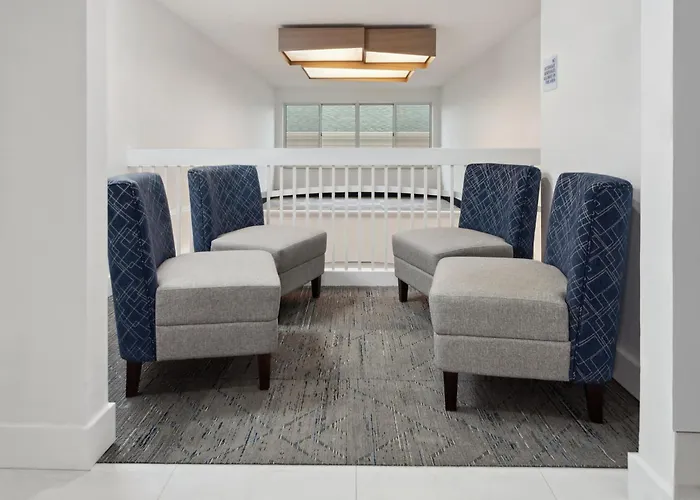 Hotel Express Pekin - Peoria Area By Ihg Pekin Heights