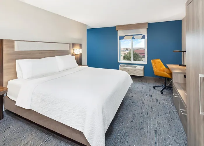Hotel Express Pekin - Peoria Area By Ihg 2*