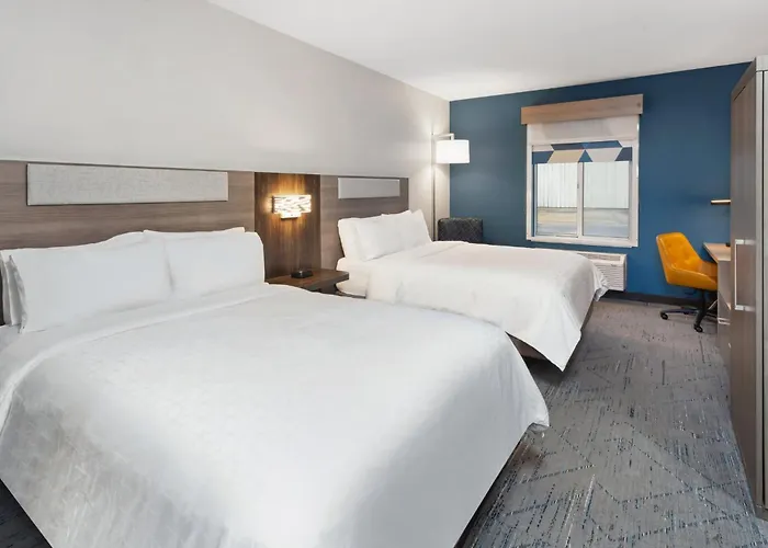 Express Pekin - Peoria Area By Ihg Hotel