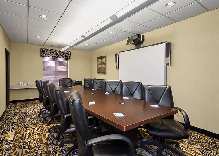 Hotel Express Pekin - Peoria Area By Ihg Pekin Heights