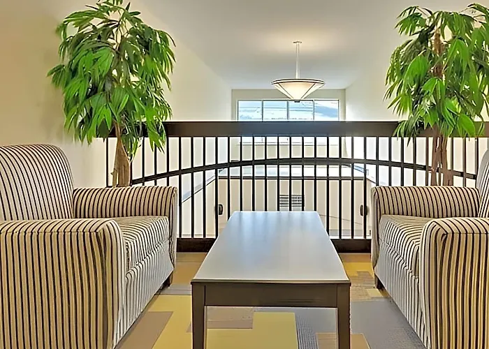 Hotel Express Pekin - Peoria Area By Ihg Pekin Heights