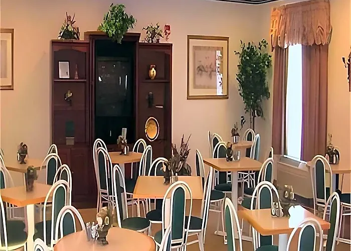 Hotel Express Pekin - Peoria Area By Ihg