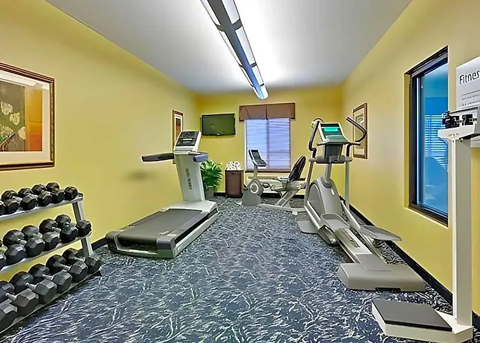 Express Pekin - Peoria Area By Ihg 2* Pekin Heights