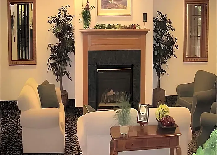 Express Pekin - Peoria Area By Ihg 2*