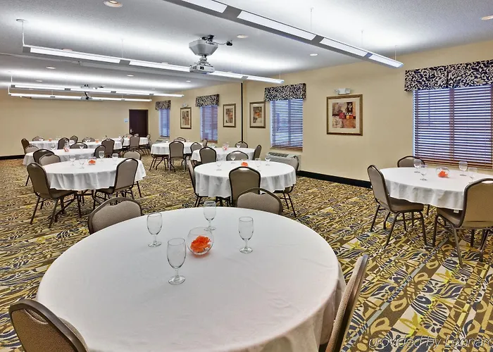 Express Pekin - Peoria Area By Ihg 2*