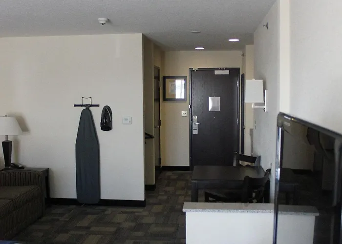 Express Pekin - Peoria Area By Ihg Pekin Heights